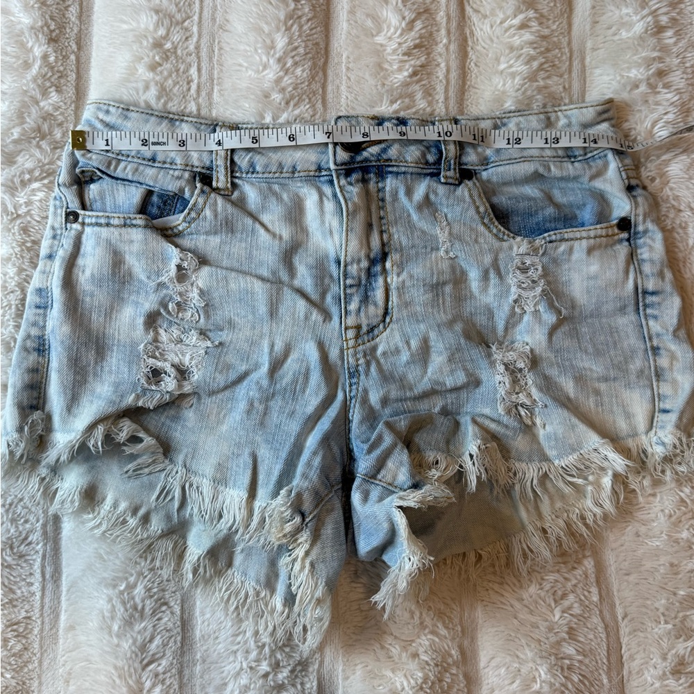 Alter’d State cut off shorts size 28
